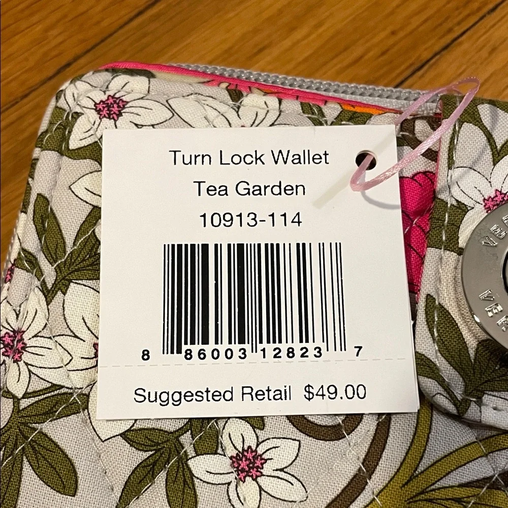 NWT Vera Bradley Multicolor Floral Wallet